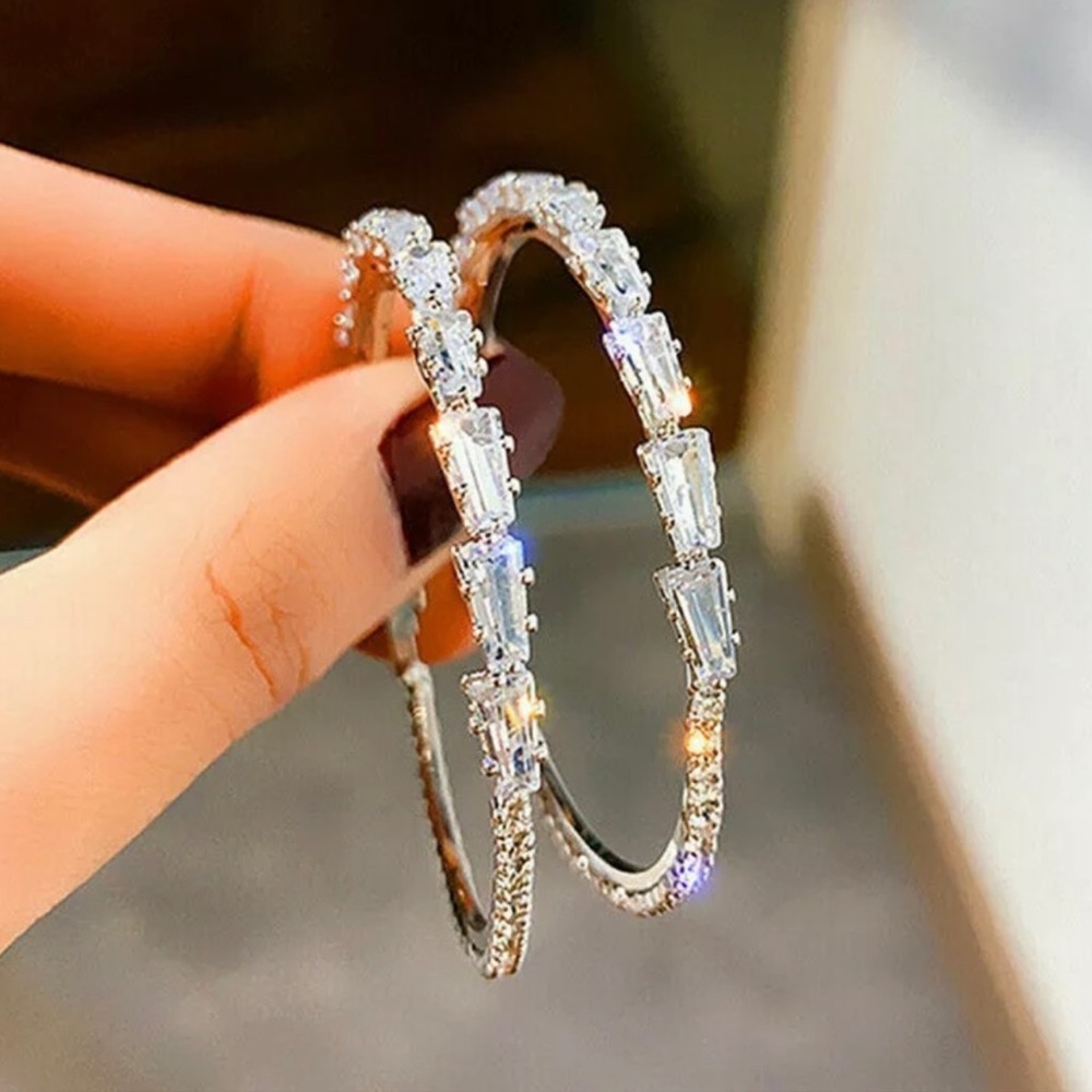 💎Popular💎 925 Sterling silver diamond & baguettes hoop earrings white sapphire